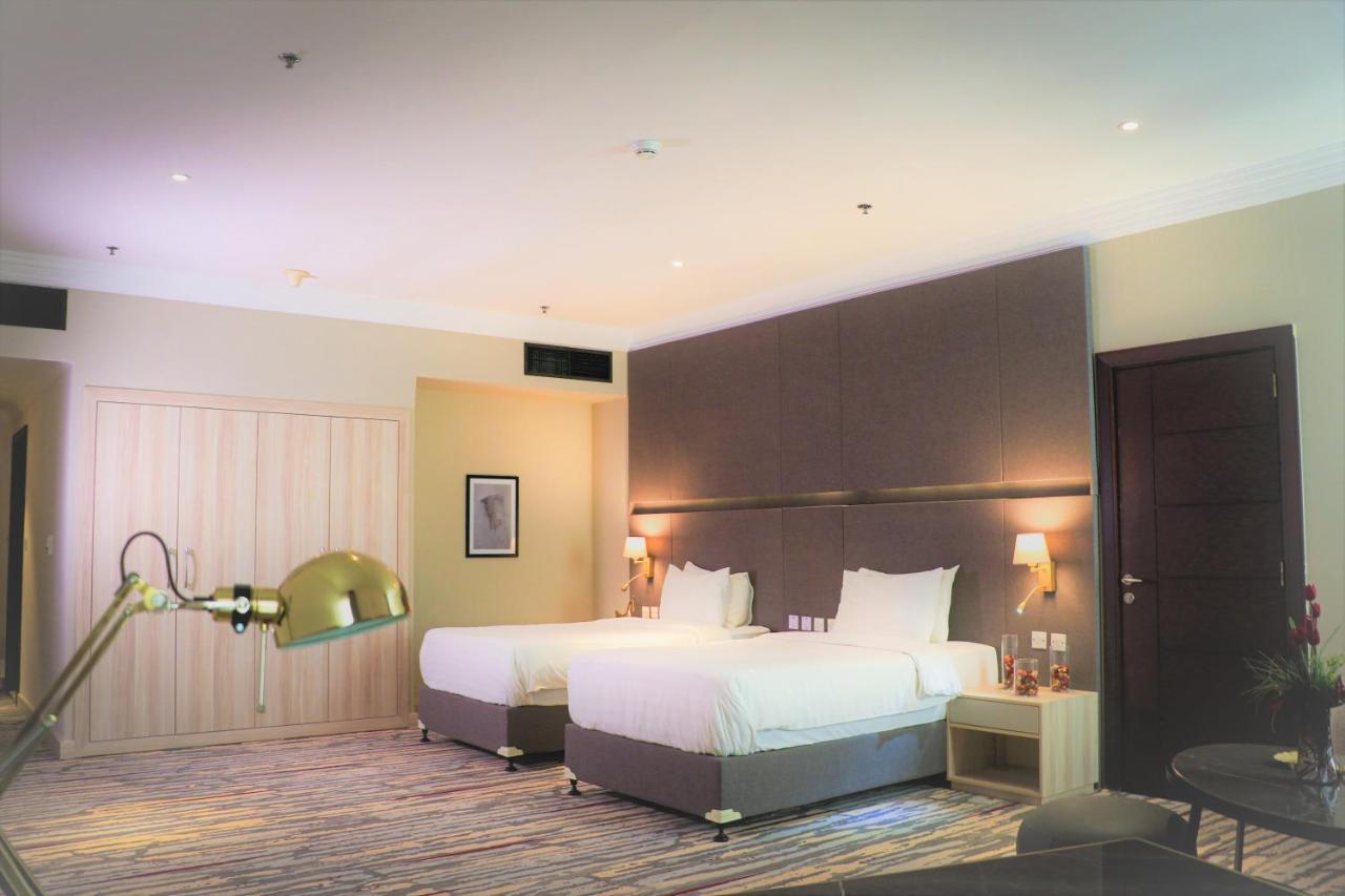 Ramada By Wyndham Doha Old Town Hotel Exterior foto