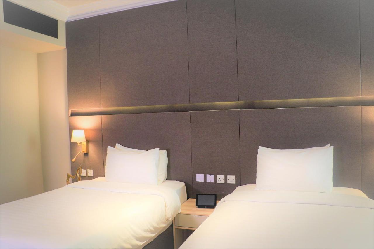 Ramada By Wyndham Doha Old Town Hotel Exterior foto