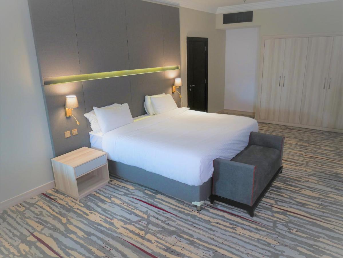 Ramada By Wyndham Doha Old Town Hotel Exterior foto